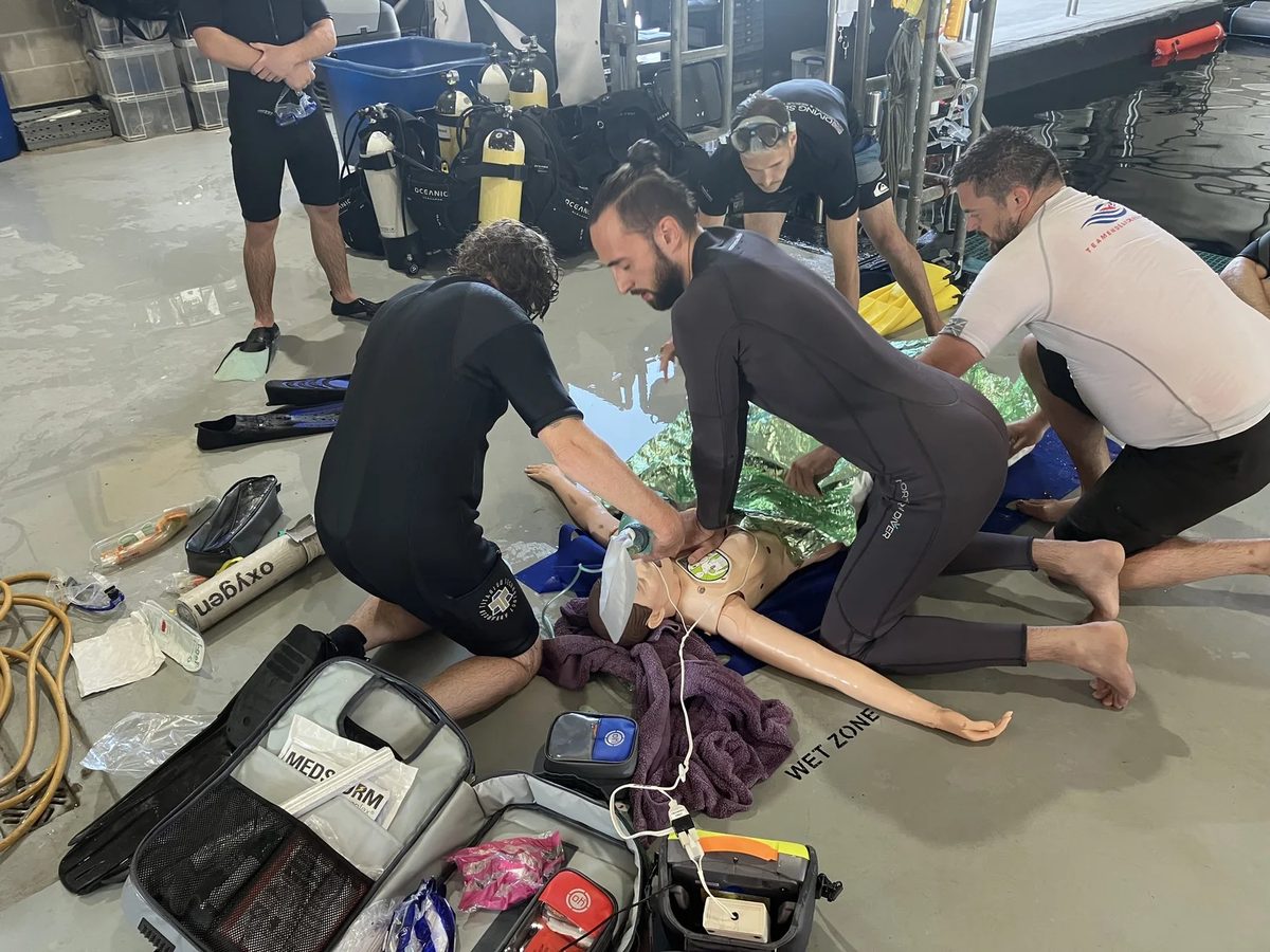 Diving Services UK &mdash; behind the scenes